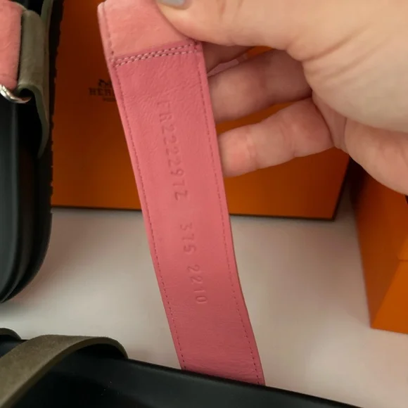 Hermes Chypre sandals, Sz 37.5 - Picture 7 of 12